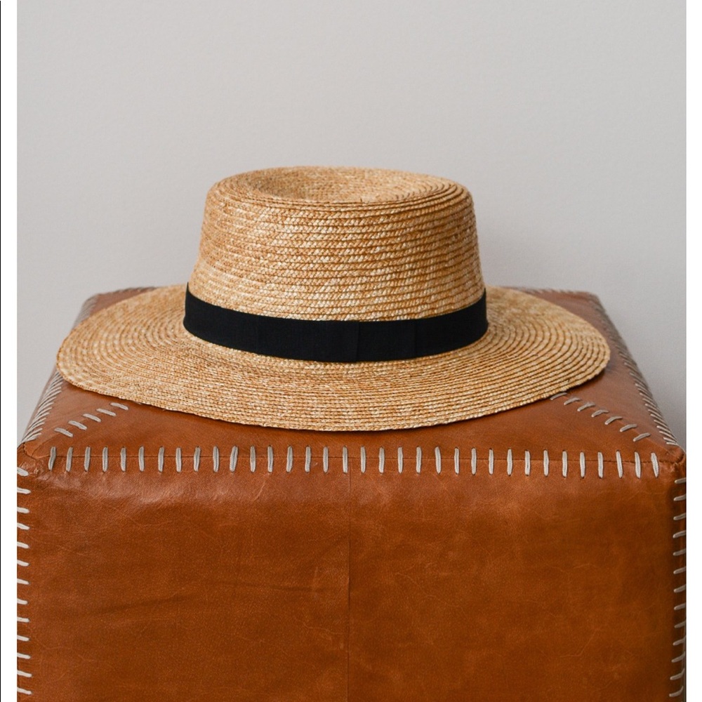 ON HOLD!!! HATATTACK Boater in natural/black